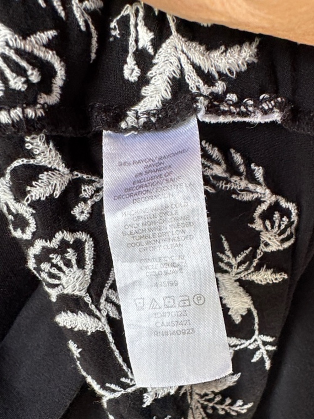 LOFT Black Shift Dress with White Floral Embroidery - Picture 4 of 4